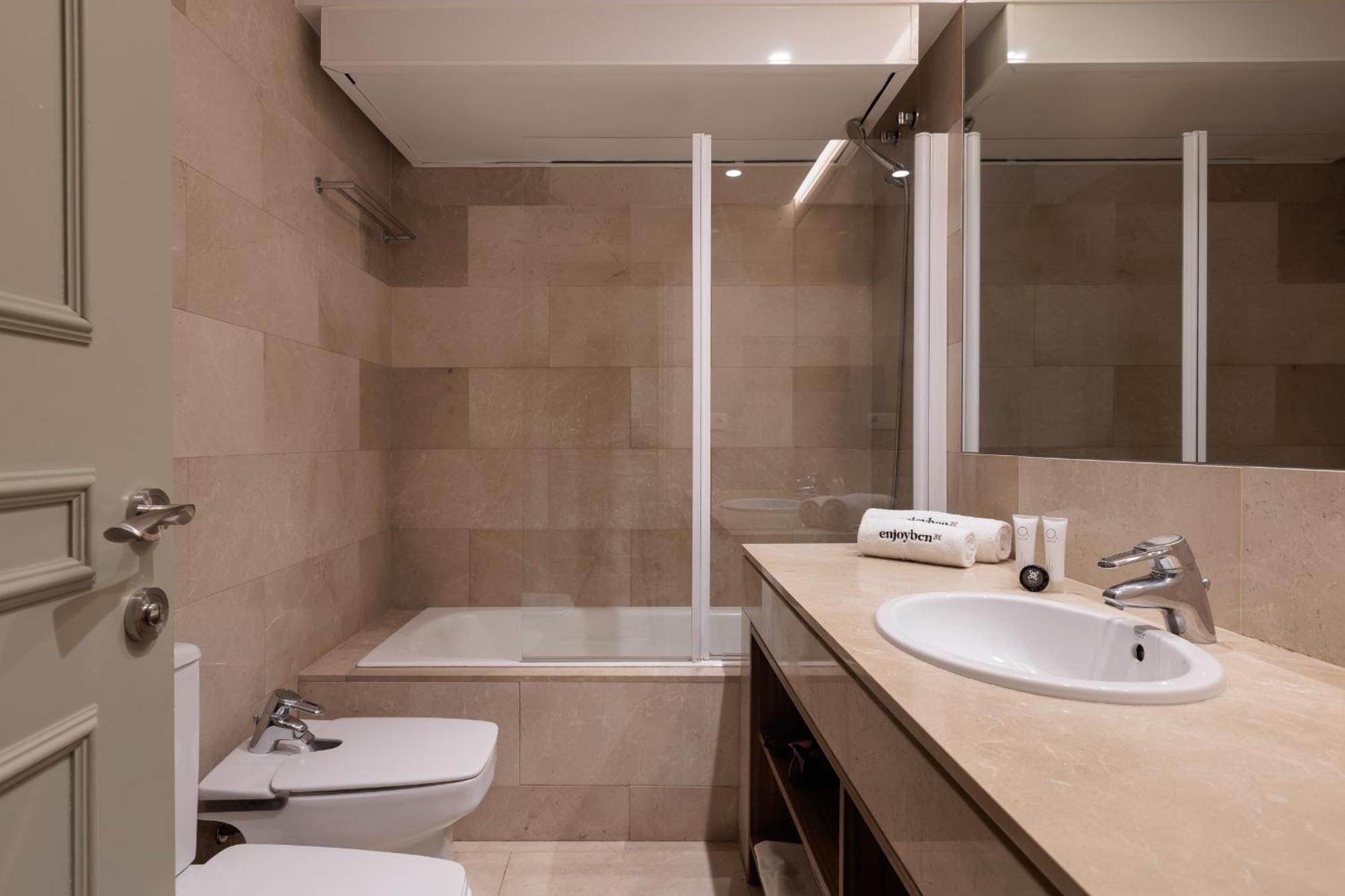 Passeig De Gracia By Enjoybcn Apartment Barcelona Exterior foto